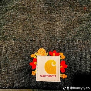 Carhartt embroidered beanie